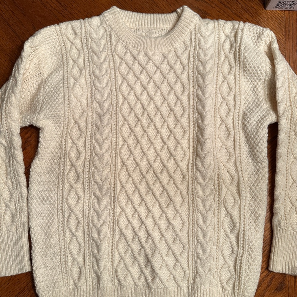 Classic Cable Knit Sweater - Cream